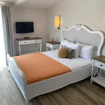 Hotel Chloe 5*