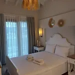 Chloe 5*