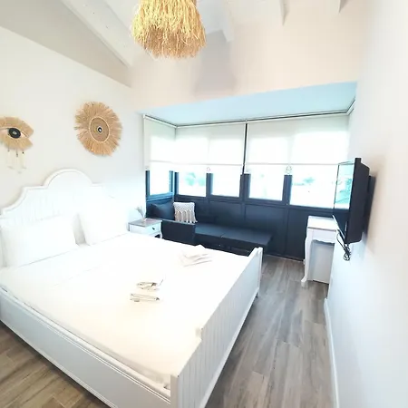 Hotel Chloe Boutique 5*