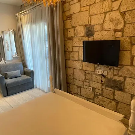 Hotel Chloe Boutique 5*
