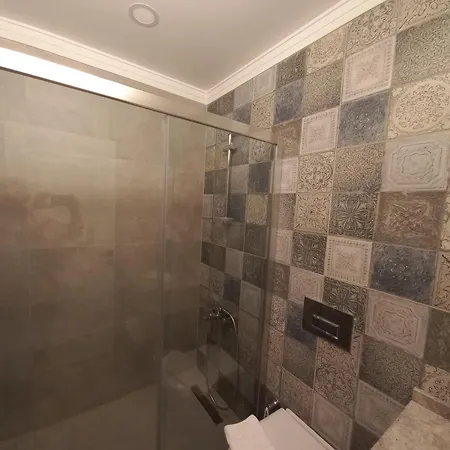 Chloe Boutique Hotel